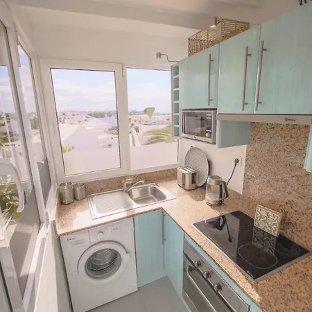 Apartmán Vista Mar, 1 Bed In Los Pocillos With Seaviews Puerto del Carmen (Lanzarote)