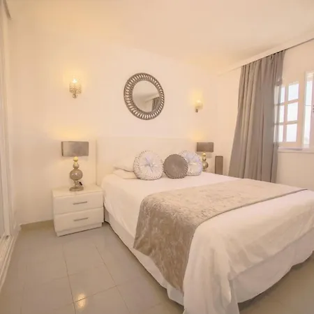 Vista Mar, 1 Bed In Los Pocillos With Seaviews * Puerto del Carmen (Lanzarote)