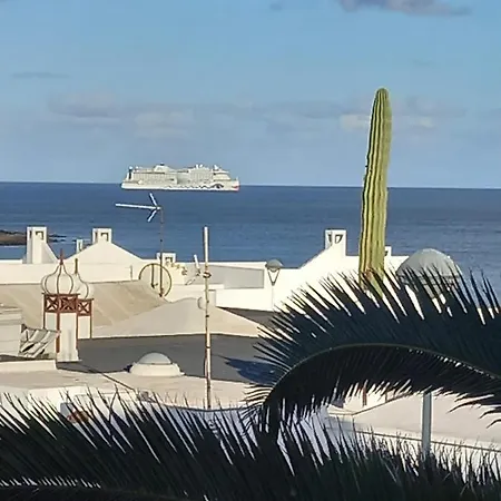Vista Mar, 1 Bed In Los Pocillos With Seaviews