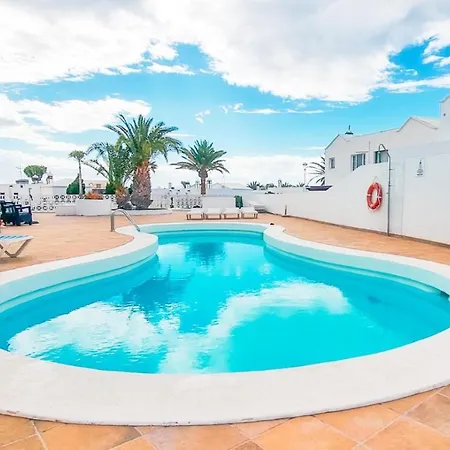 Vista Mar, 1 Bed In Los Pocillos With Seaviews *