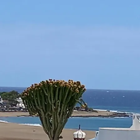Vista Mar, 1 Bed In Los Pocillos With Seaviews * Puerto del Carmen (Lanzarote)